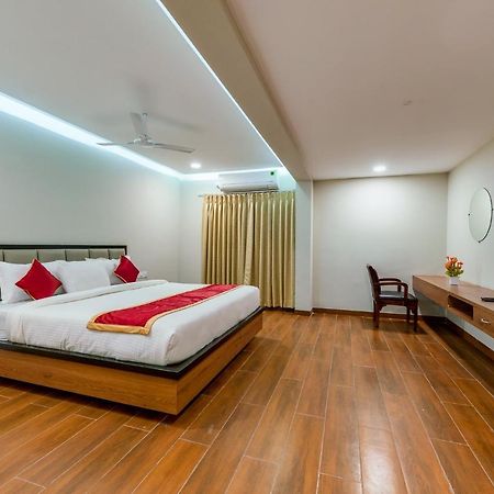 Vov Hotels Vijayapura Bijapur  Ngoại thất bức ảnh